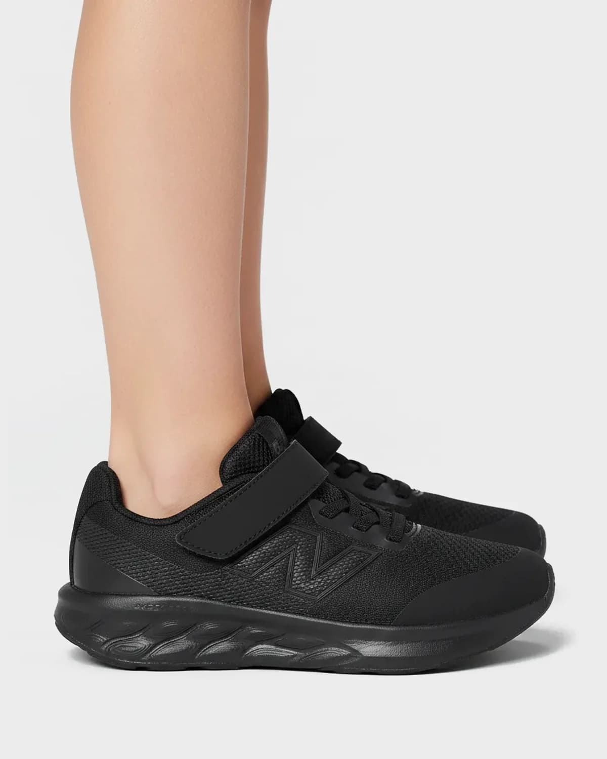 Tênis New Balance Fresh Foam 520 Infantil, ângulo 1 de 2